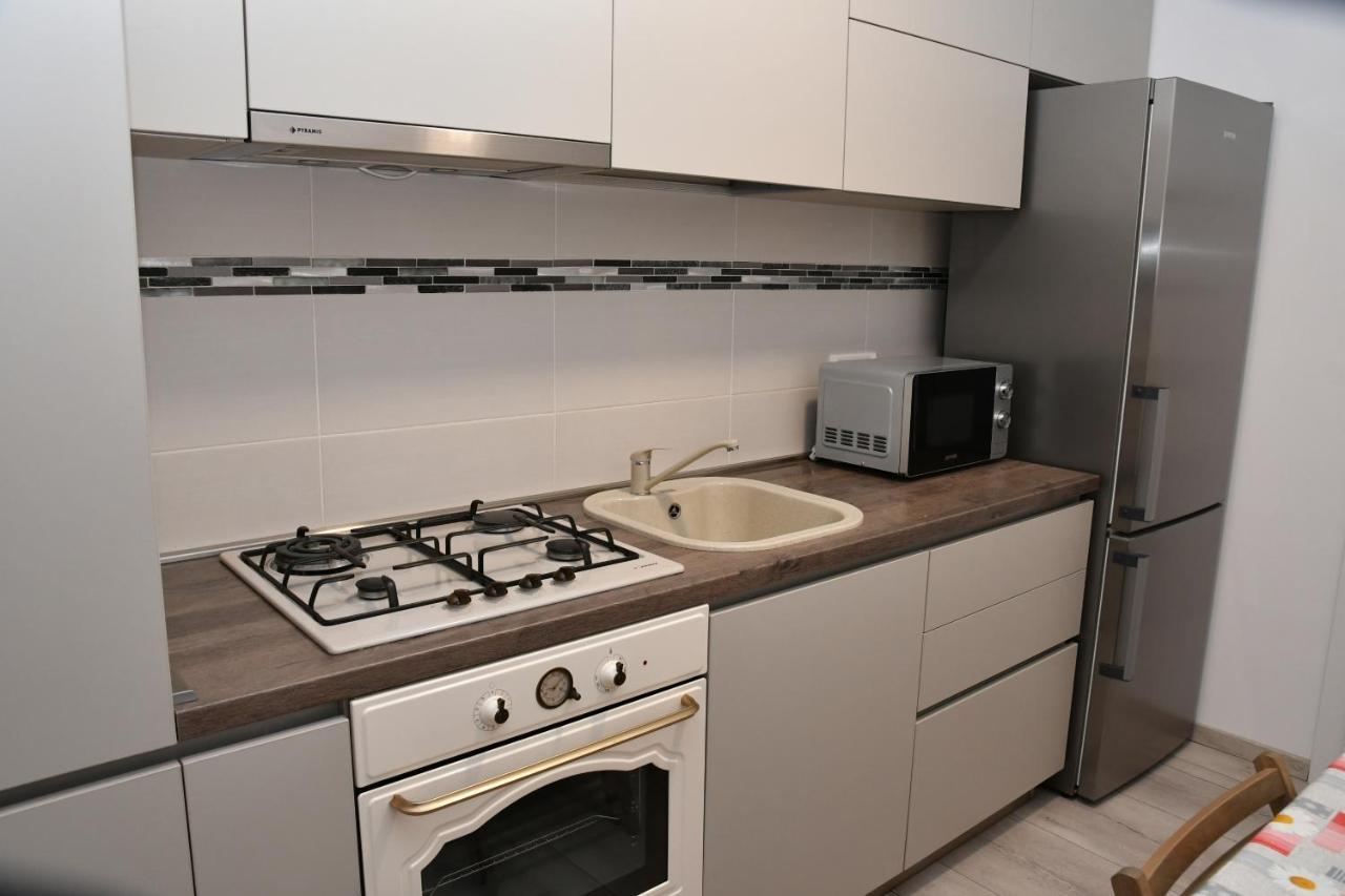 Toporasi Apartament Apartment Craiova Luaran gambar
