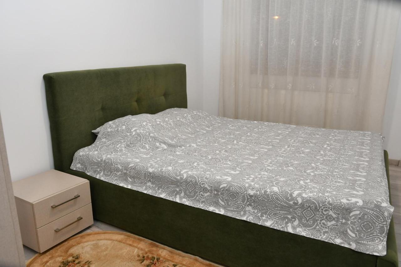 Toporasi Apartament Apartment Craiova Luaran gambar